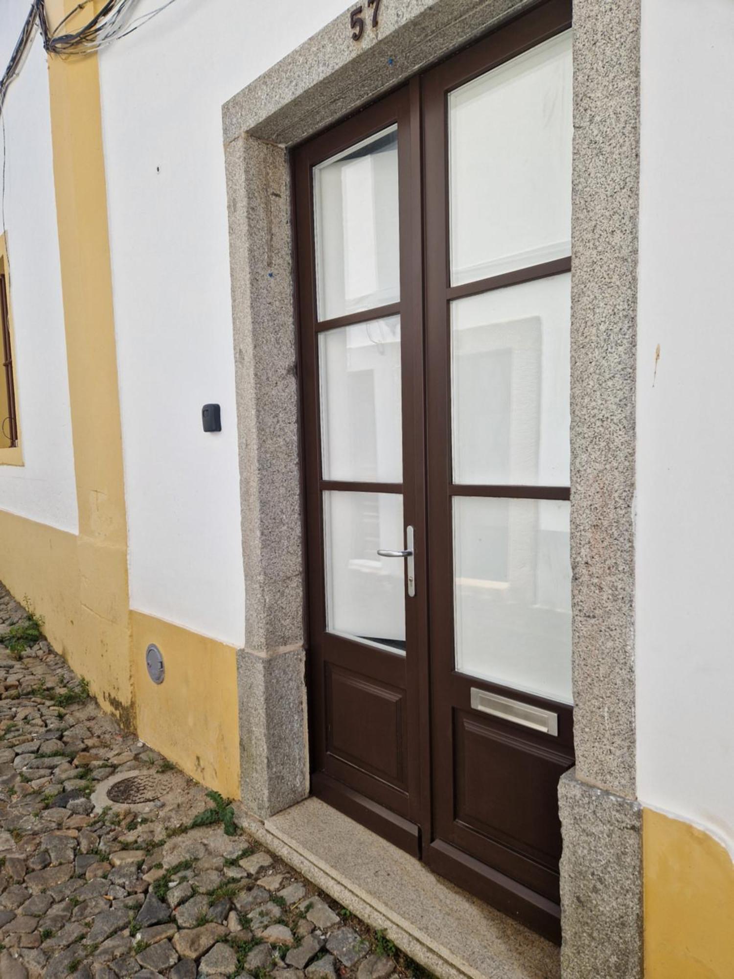 エヴォラCasa Do Leaoアパートメント エクステリア 写真